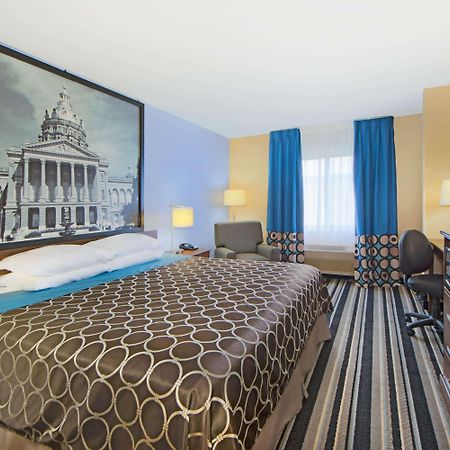 Отель Super 8 By Wyndham Fairfield Экстерьер фото