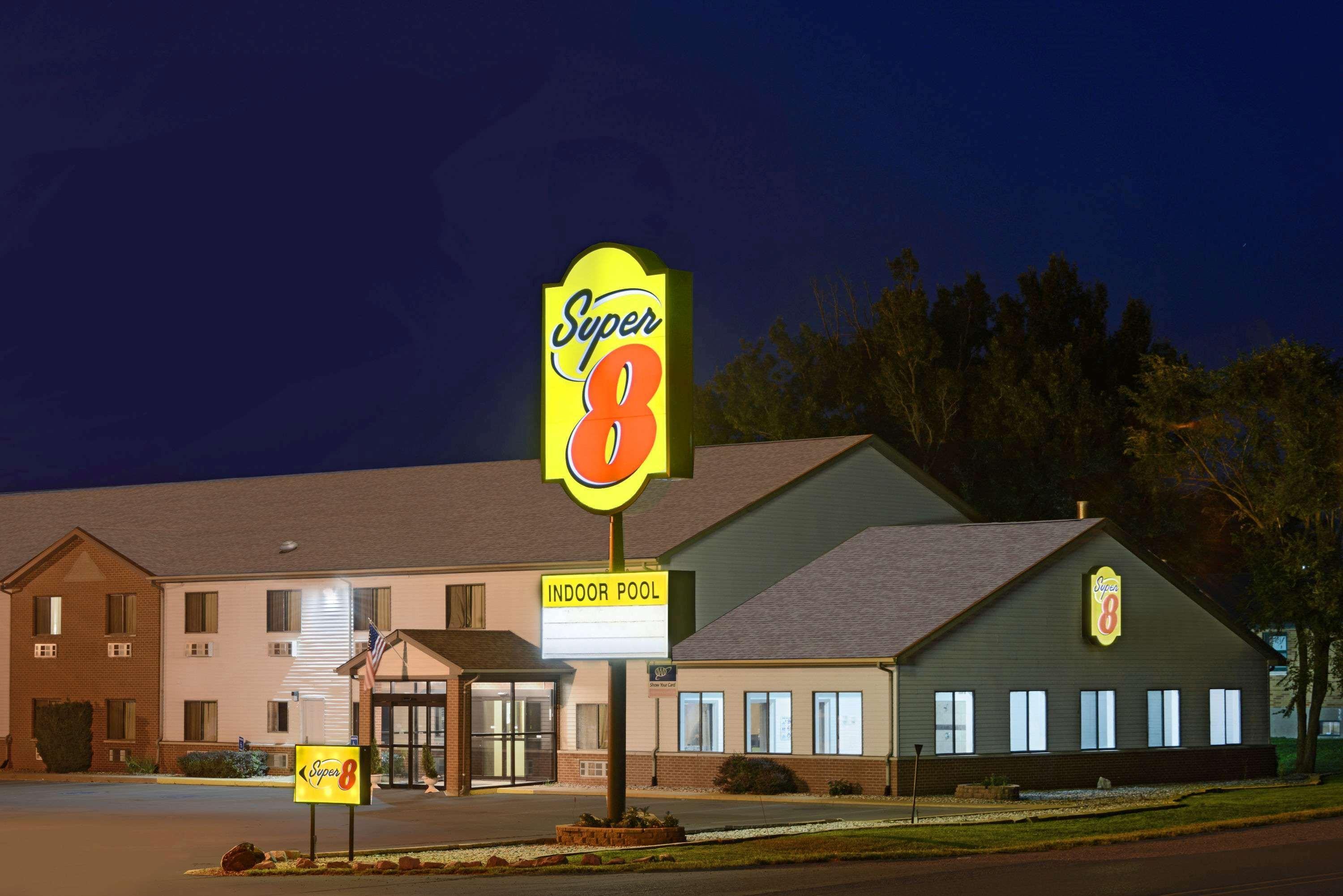 Отель Super 8 By Wyndham Fairfield Экстерьер фото